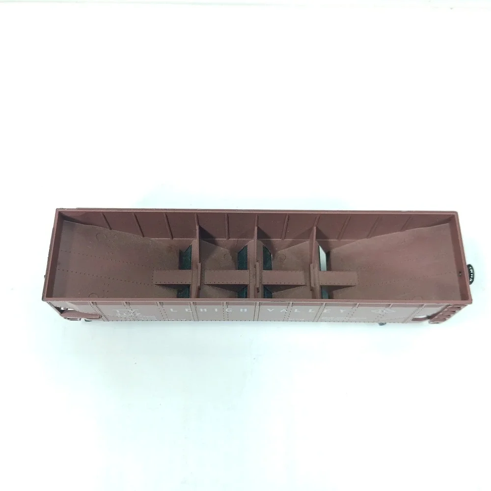 Lehigh Valley LV 4127 HO Scale Triple Hopper Rail Car Brown Vintage Style